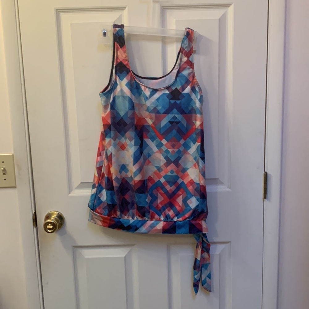 NEW Large Pretty Colorful Swim set with Stylish Top